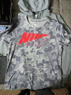 Nike Tee
