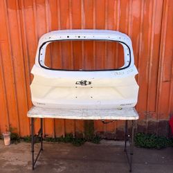 2023-2025 Trax Tailgate