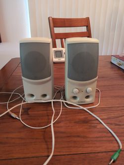 Cambridge SoundWorks Multimedia Speakers System Model # SBS52