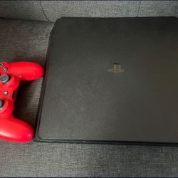 PS4 Slim