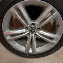 18in Rims 5 Lug Bolt.Pattern 