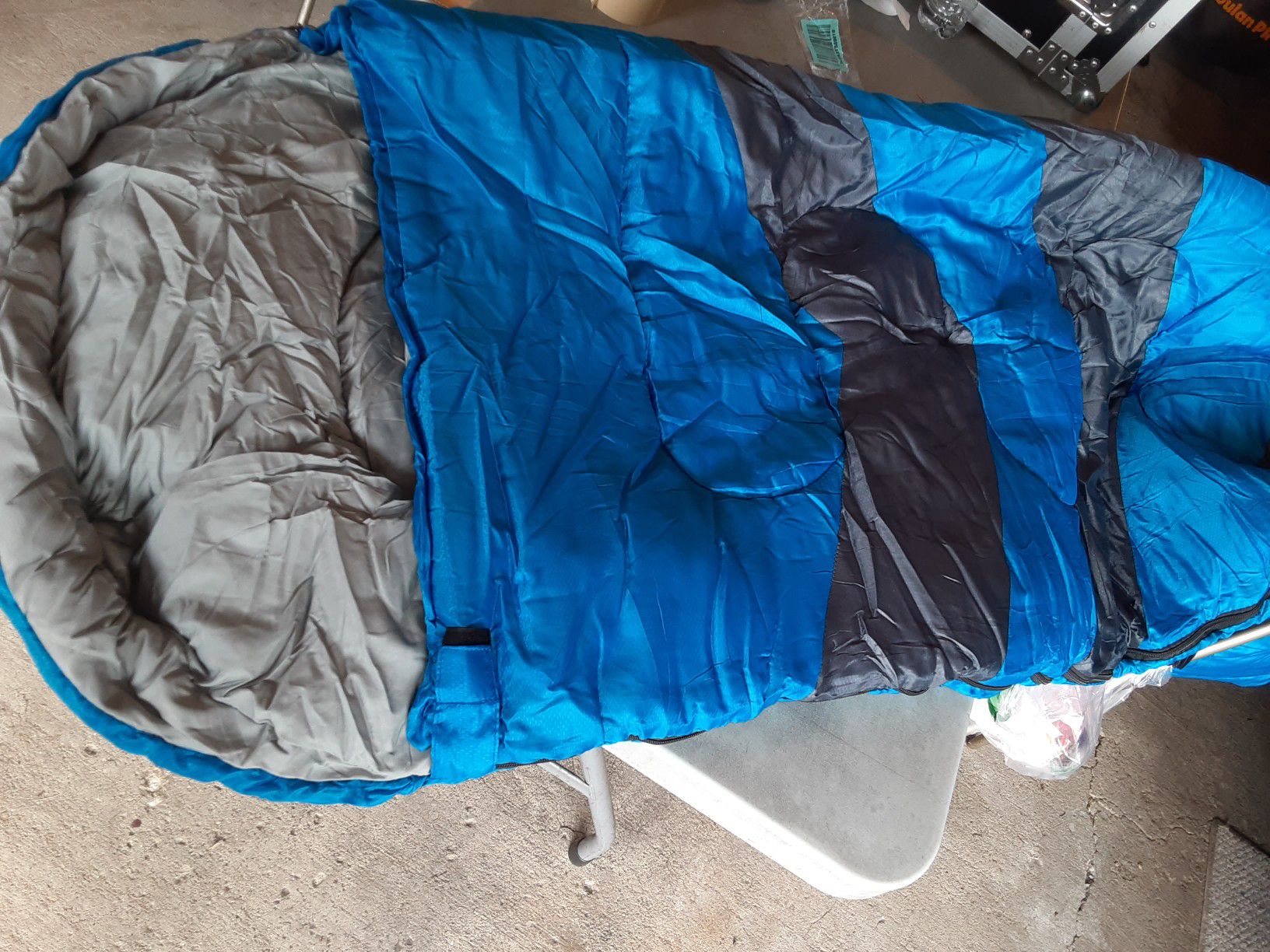 NEW Camping sleeping bag