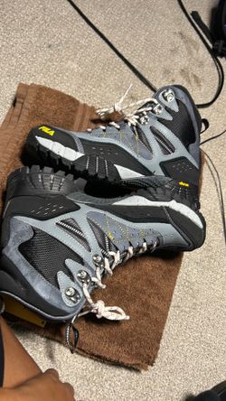 Hiking shoes