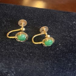 Jade And 14k Earrings Screw On Vintage 