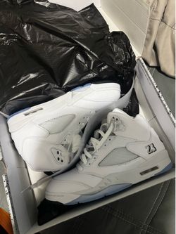 White metallic 5s