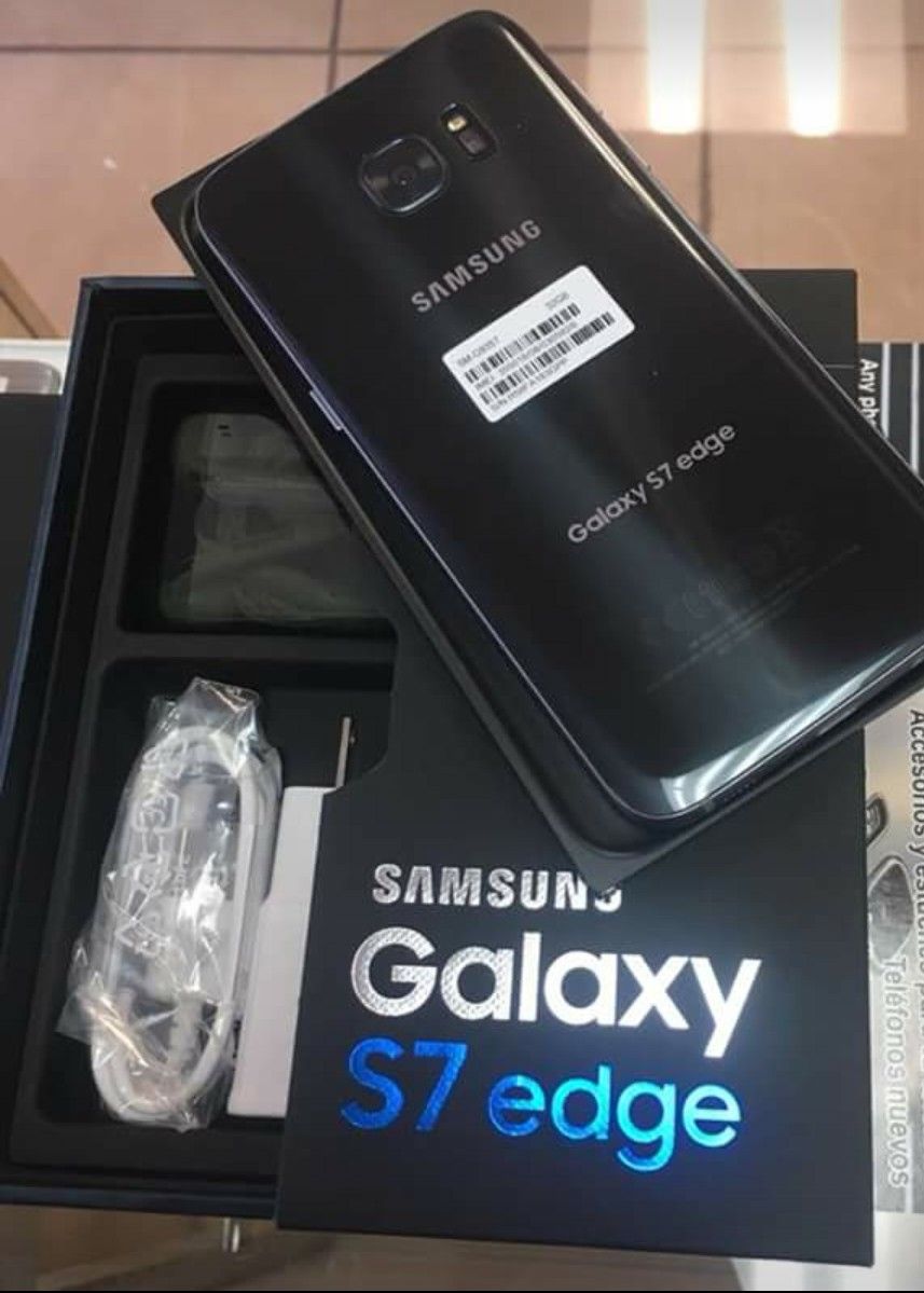 Samsung Galaxy S7 Edge. Factory Unlocked and Usable with Any Company Carrier SIM Any Country