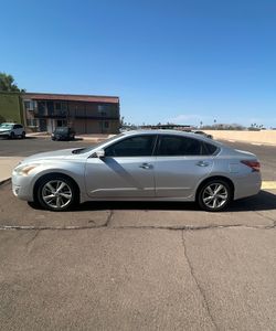 2014 Nissan Altima se  please read full ad