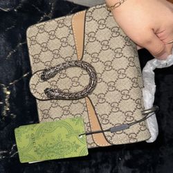 👜👜👜
