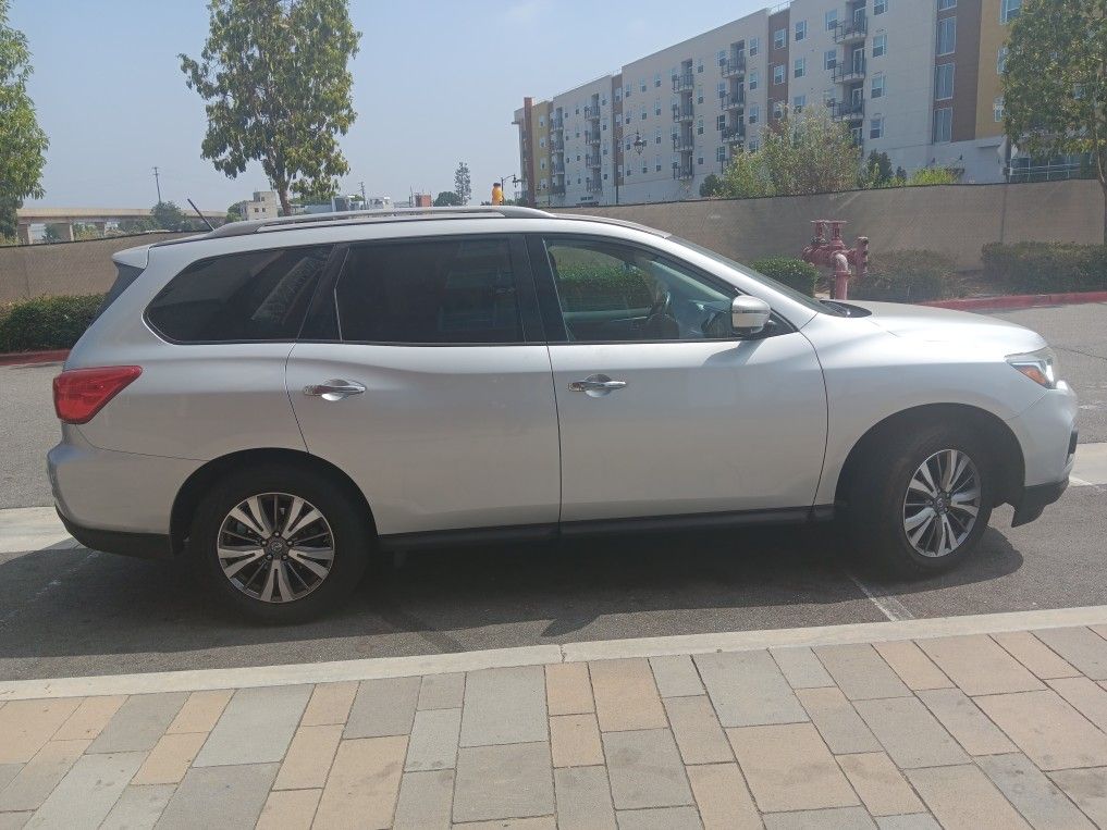 Nissan Pathfinder