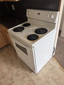 Used Frigidaire Stove