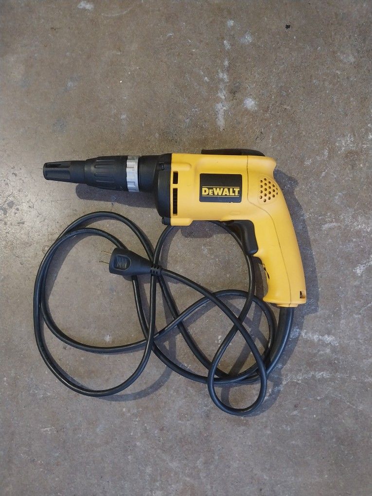 Dewalt Drywall Screwdriver 120 V AC 50 / 60 Hz 6 A 4000 / min ( RPM ) ( BRAND NEW )D