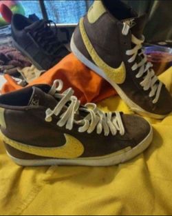 Rare, hard to find Nike blazer trainer size 12.