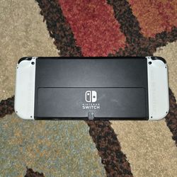 Nintendo Switch OLED – Excellent Condition – $230