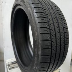 Michelin 215/45zr18 (1) Tire 