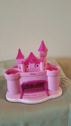 2008 Disney Pink Cinderella Castle Alarm Clock Radio