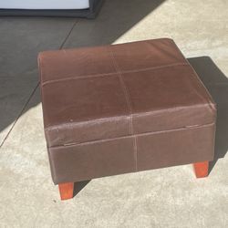 Square Storage Ottoman - HomePop