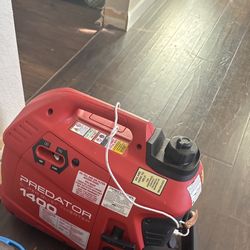 Predator 1400 Super Quiet Inverter Generator – Runs Great