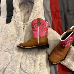 Girls Zara Fury Coat and leather Cowgirl Boots 
