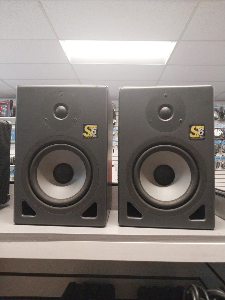Studio Speakers