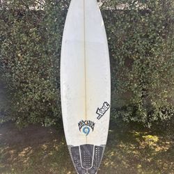 Lost surfboard - Taj Beach Buggy 