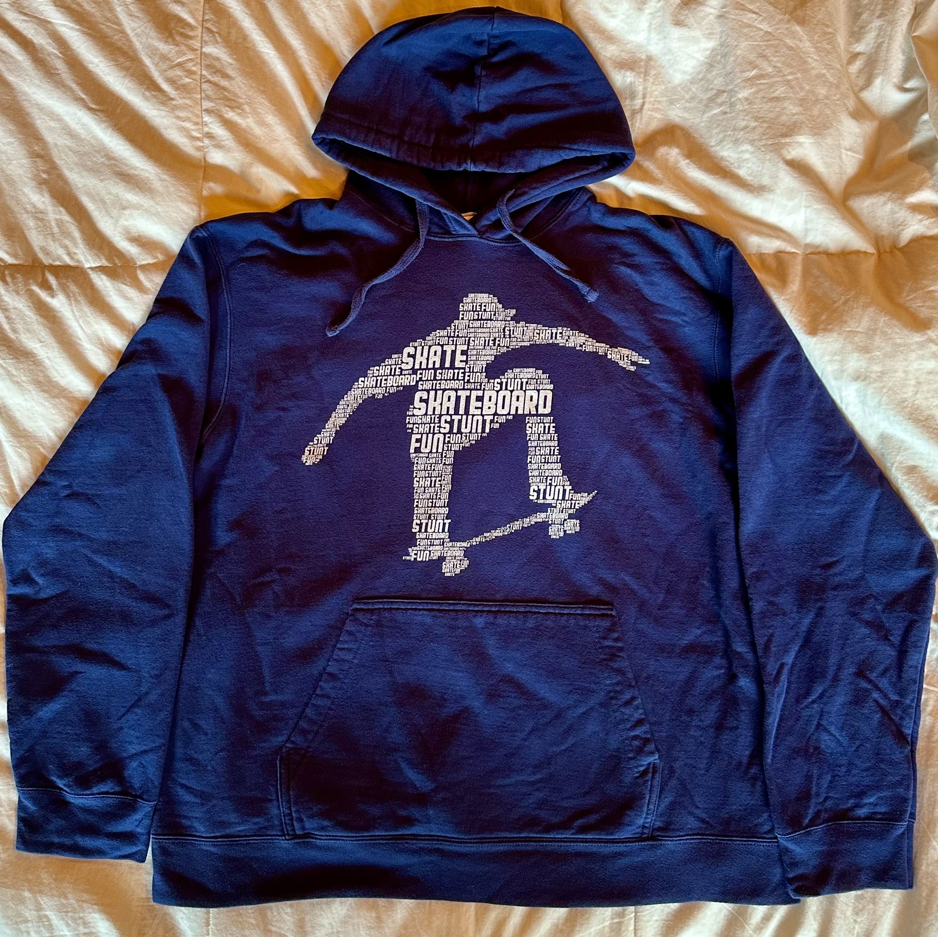 Men’s Dark Blue Skateboard Hoodie Size XL