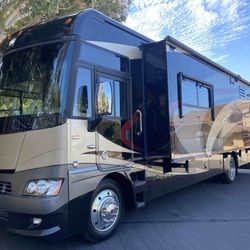 2011 Itasca Suncruiser 35P