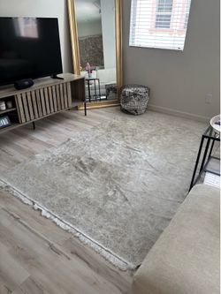 Neutral rug