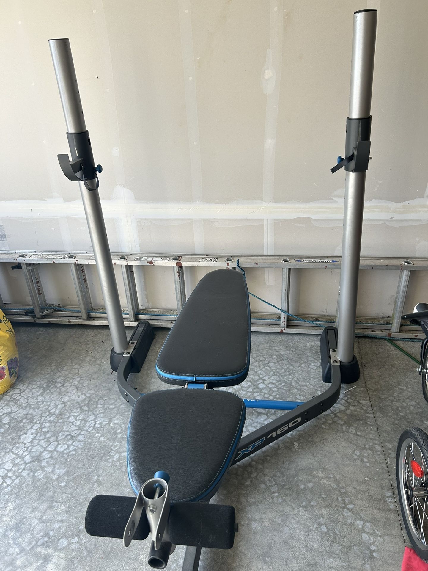 Adjustable Bench Press With Rack for Sale in Everett, WA - OfferUp