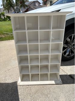 Knick knack shelf