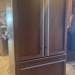 Whirlpool Fridge 20 cu ft (Excellent Condition)