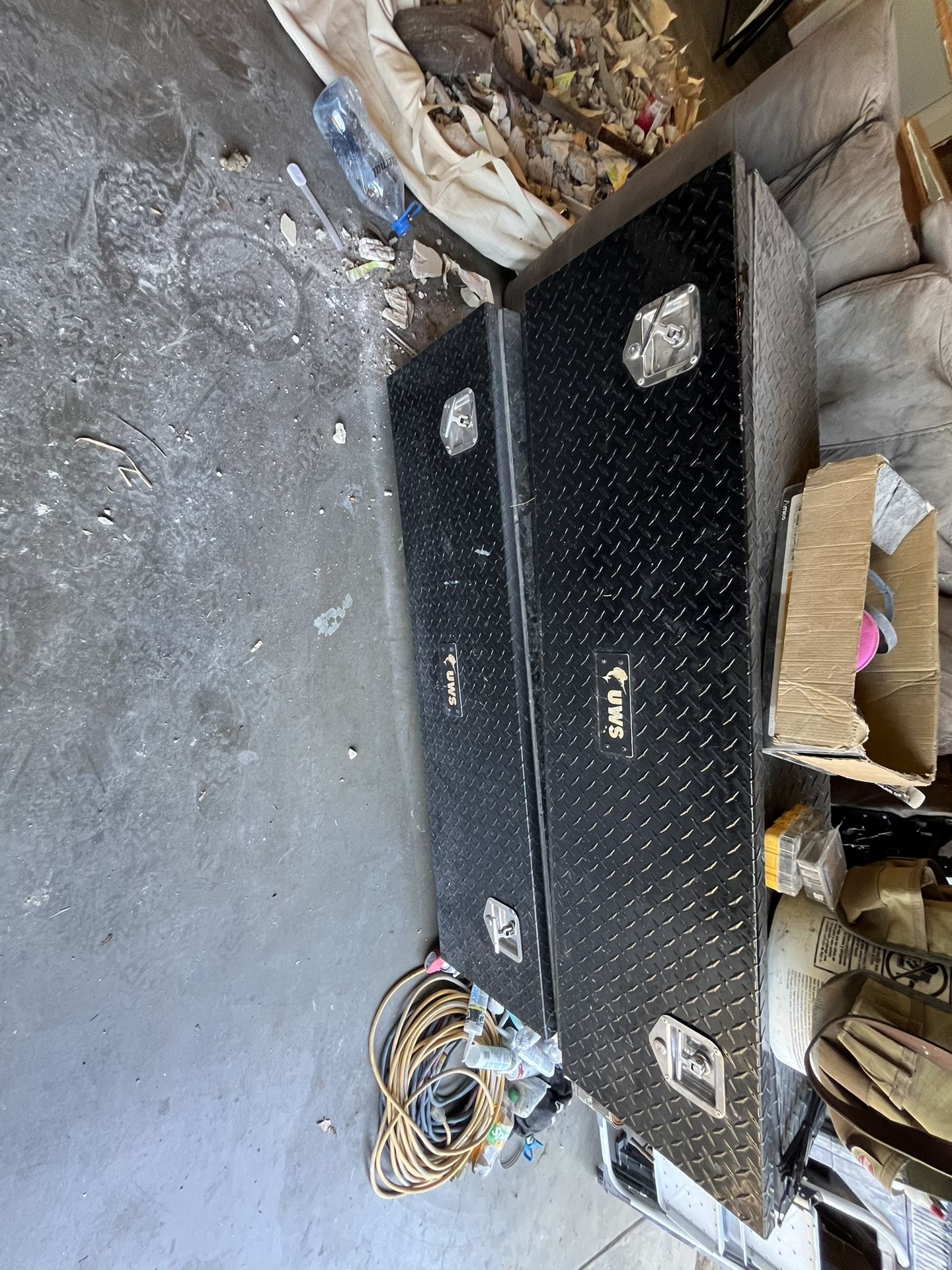 Side Tool Boxes No Keys