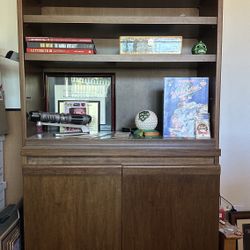 Solid Wood Bookshelf with Cabinet Base – Classic & Sturdy