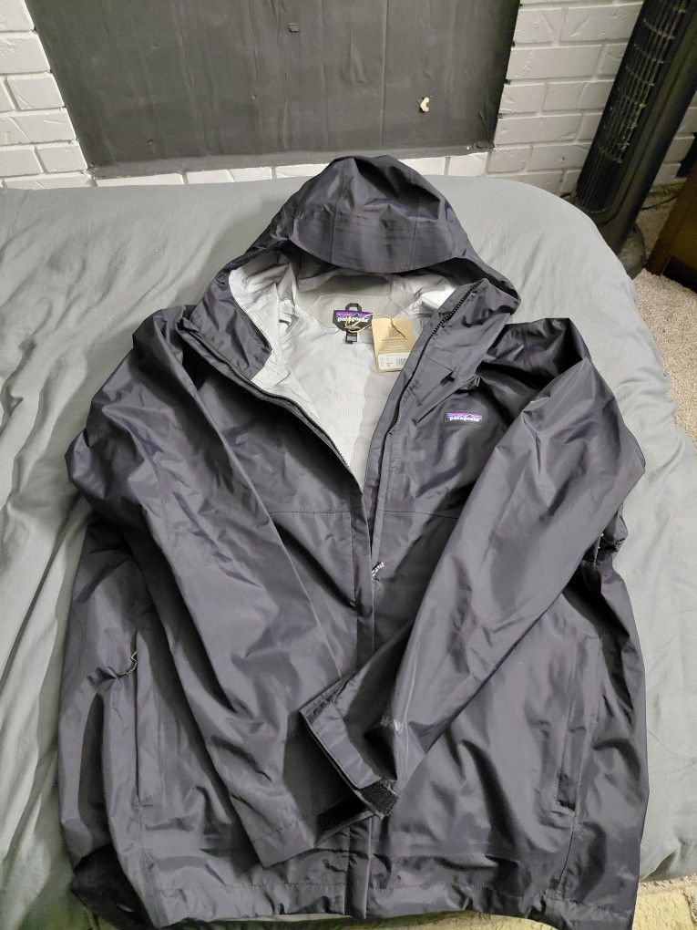 Patagonia Wind Breaker