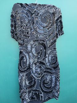 Used Katryn Conover Women Dress Size 10 Black Short Sleeves %100 silk &KDM