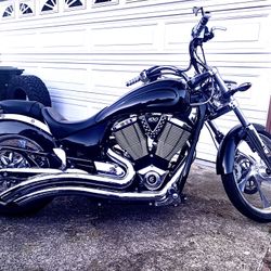 2009 Victory Vegas Low