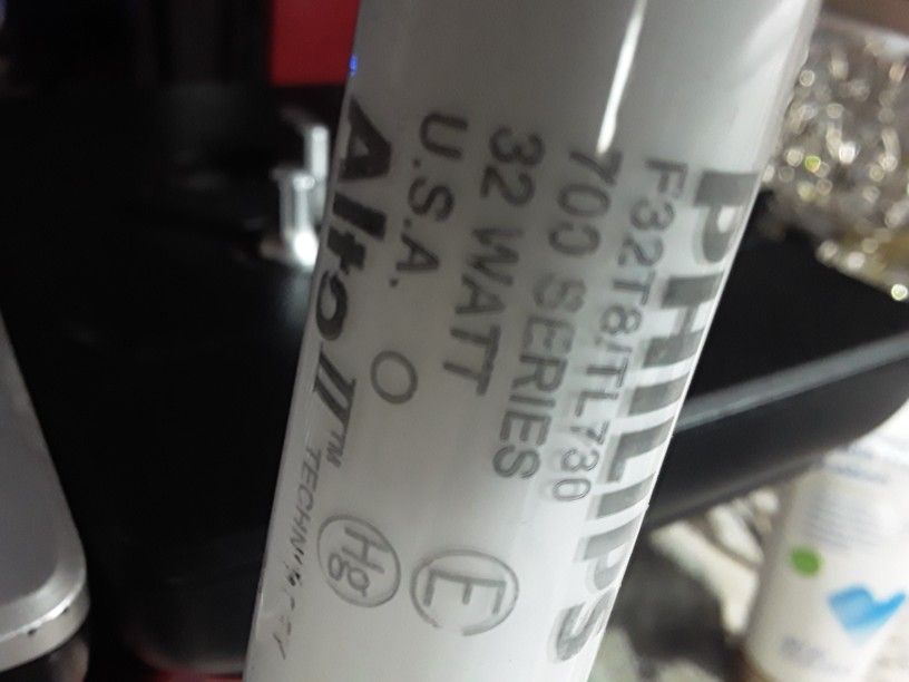 Phillips 700 Series 32 Watts