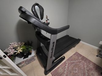 Norditrack Elite 3760 Treadmill