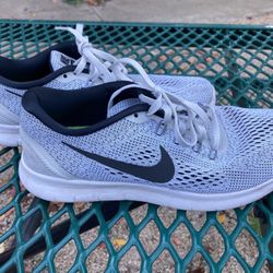 Nike Running Shoe US Size 8 EU Size 39