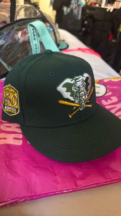 Athletic fitted hat