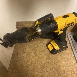 DEWALT Saw /drill / Battery 