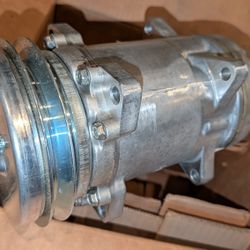 New AC Compressor 7T-8600 For Caterpillar CAT Excavator Loader Tractor Air Conditioning