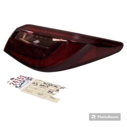 2018 2020 INFINITI Q50 RIGHT SIDE TAIL LIGHT OEM