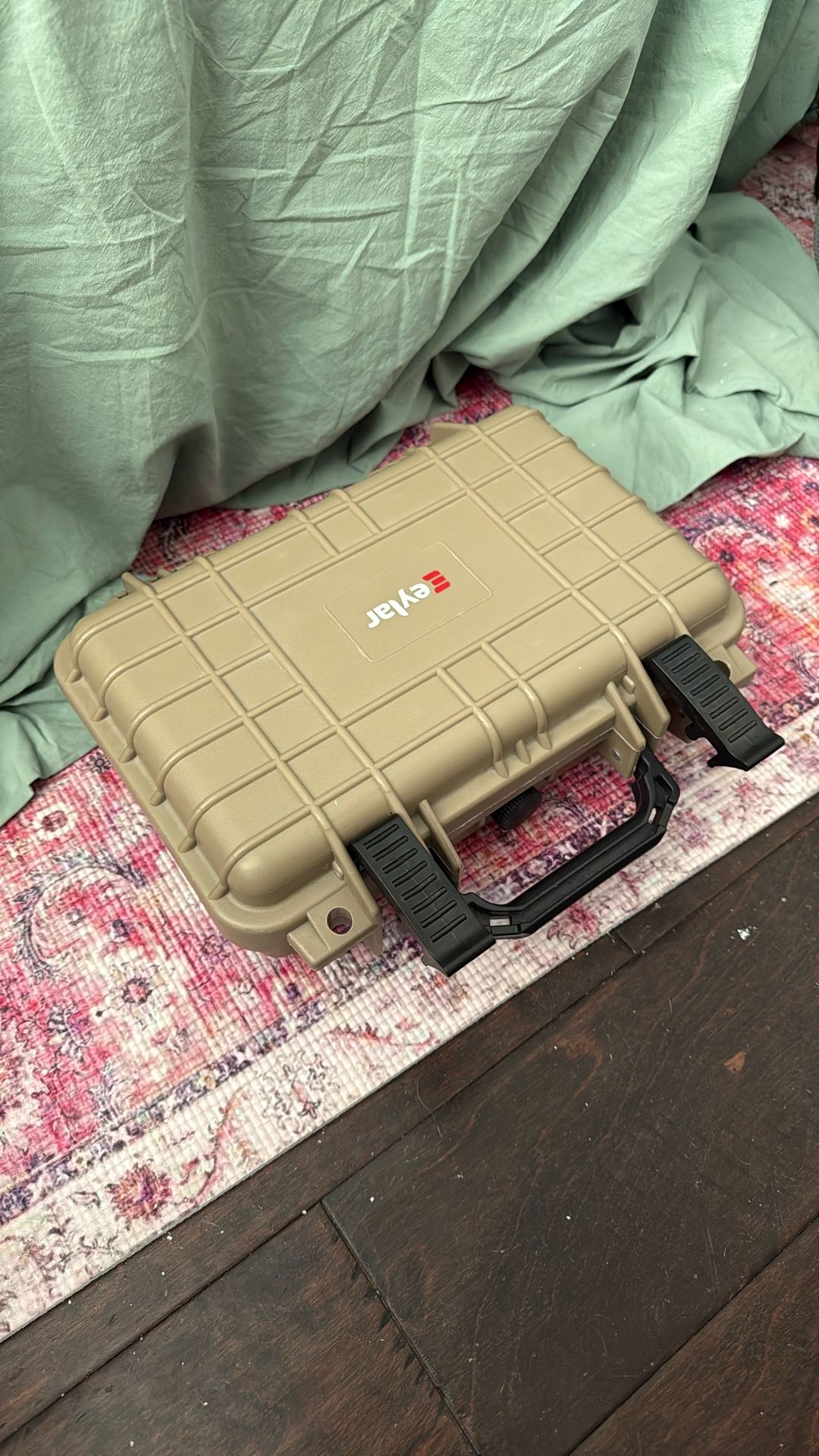 Eyelar Hard Side Case - Travel, Guns, Valuables