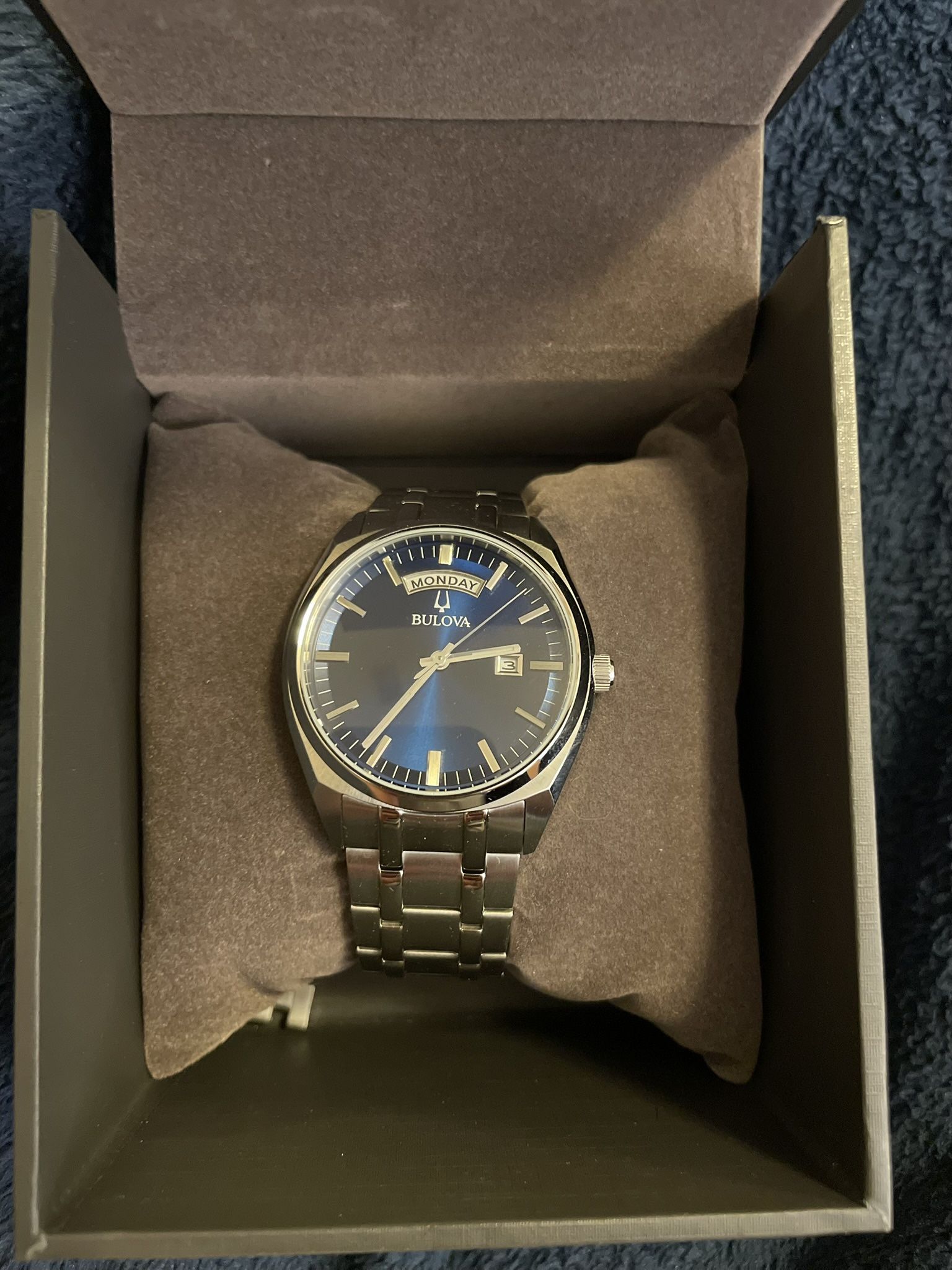 Bulova Surveyor 96C125 Quartz-Movement Blue Dial Stainless Steel Men's Watch 39MM