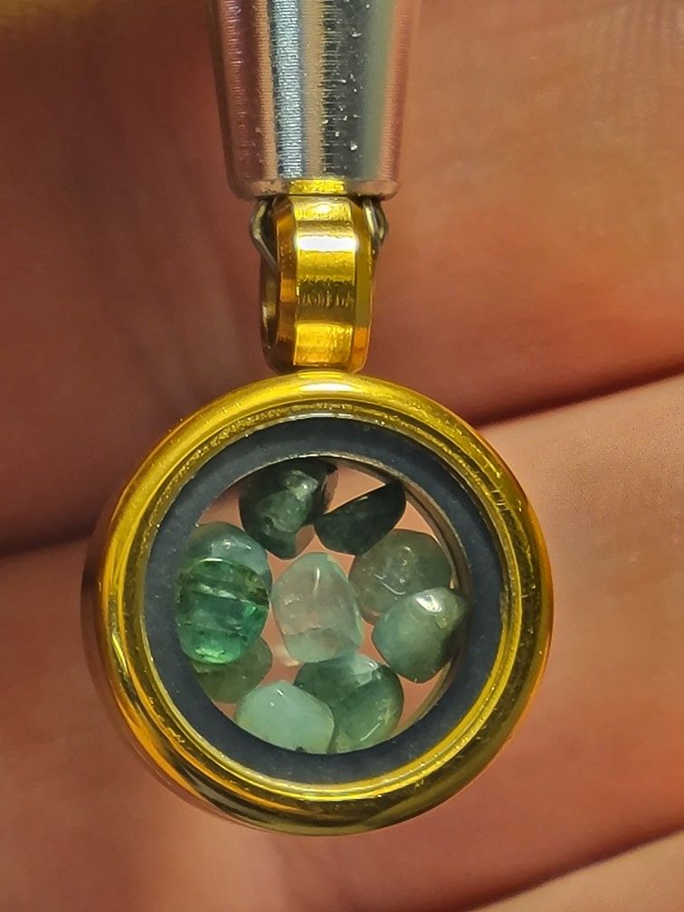 14k Gold Filled Pendant Natural Green Emerald (Beryl)