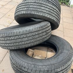 255/70/16 Brigestone Dueler 