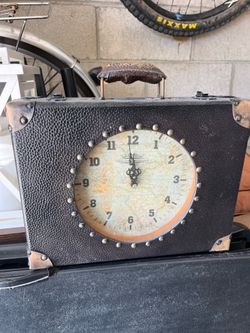 Clock mini suitcase—steampunk