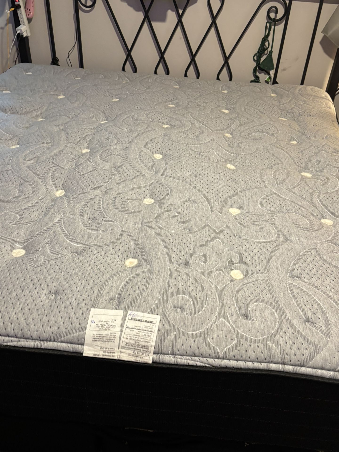 Paramount King Size Bed