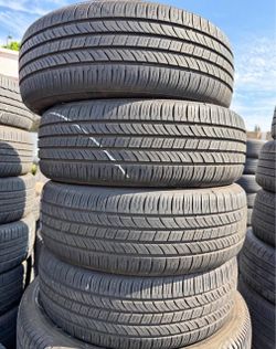 Set 205/60-16 hankook con el 80% de vida