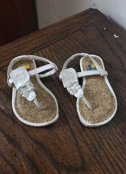 Size 4 toddler sandals